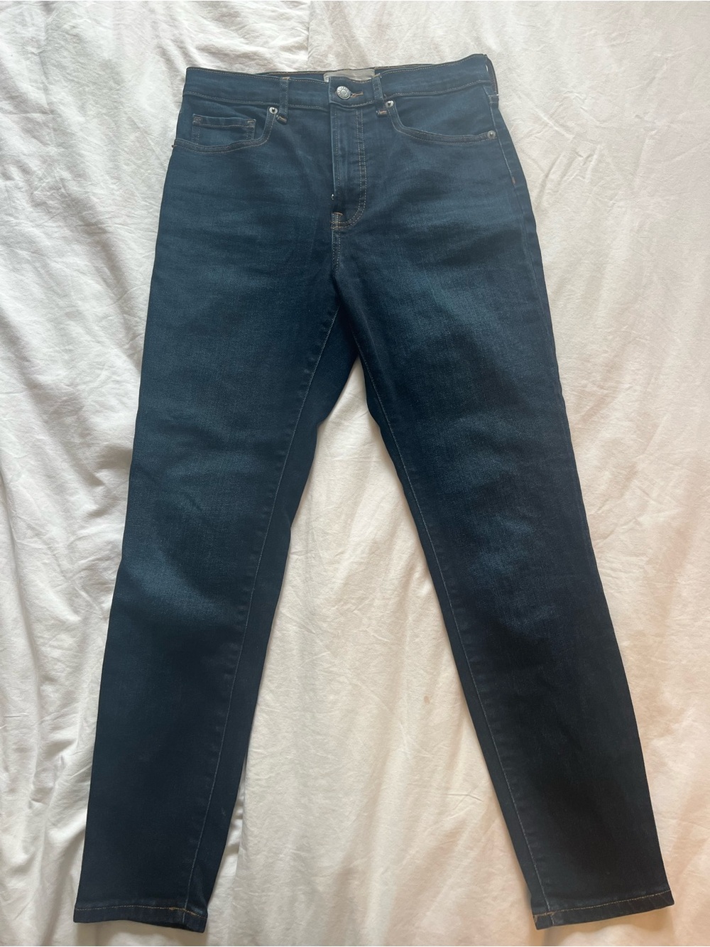 Everlane Dark Indigo High-Rise Jeans with Contrast Stitching